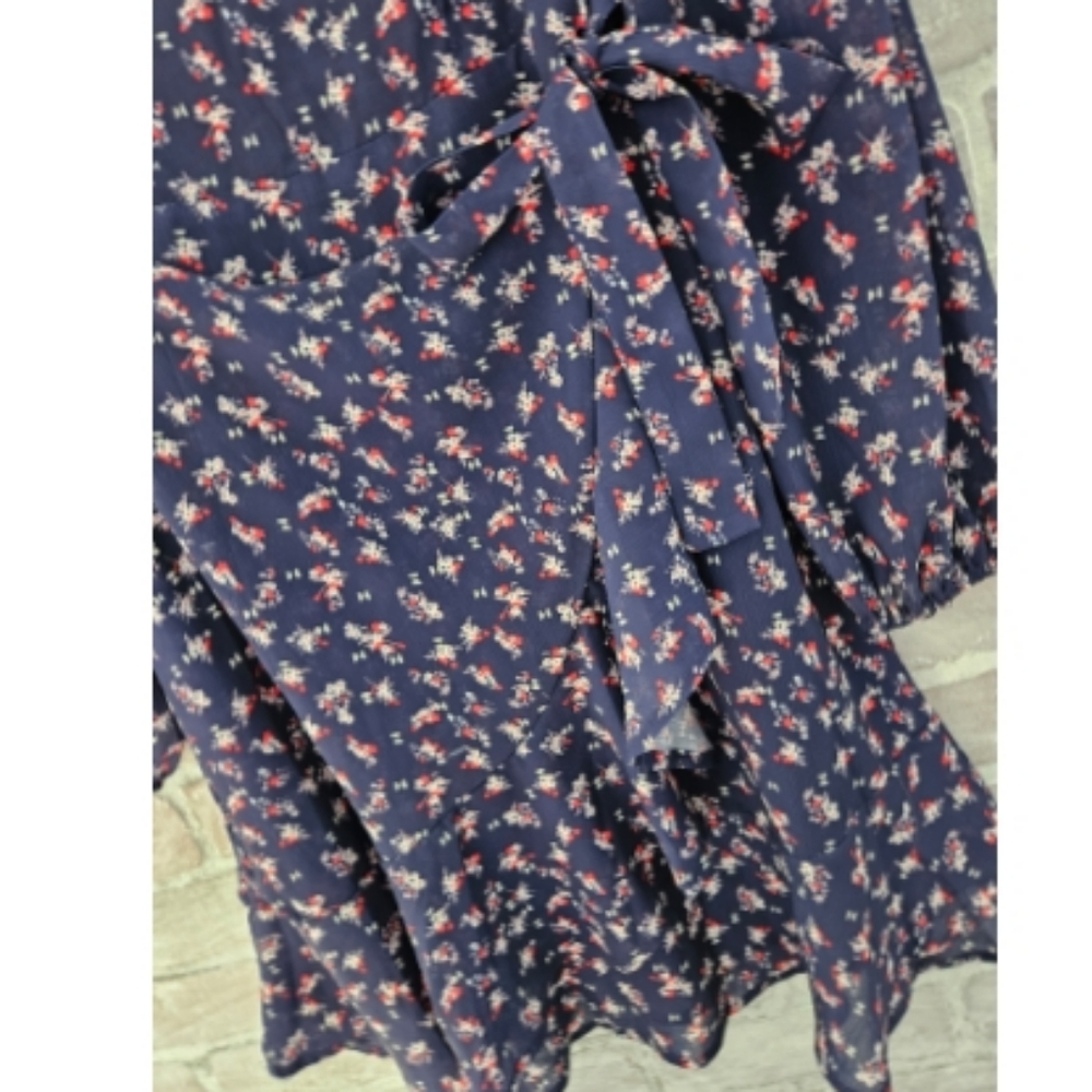 Boutique Navy Floral Wrap Dress - Picture 2 of 2